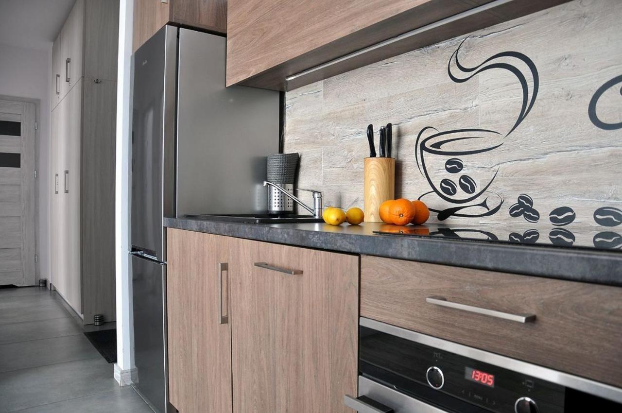 Q Apart Gold-Trzy Pokoje, Manufaktura, Klimatyzacja I Garaz Gratis, Tv Max, Fv, Gwarancja Zadowolenia Łódź Exterior foto